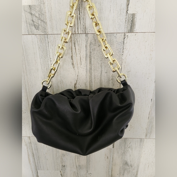 Handbags - Elegant Black Chain Shoulder Bag